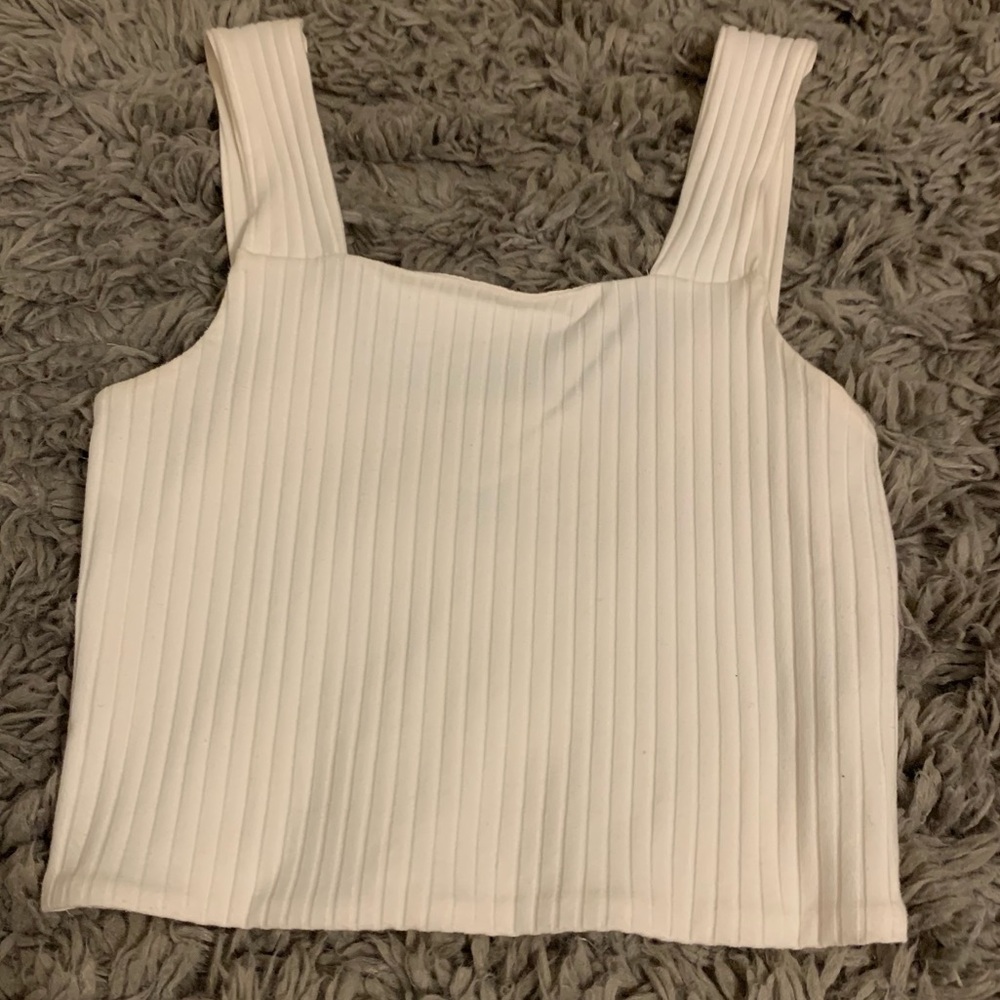 White ribbed tank top